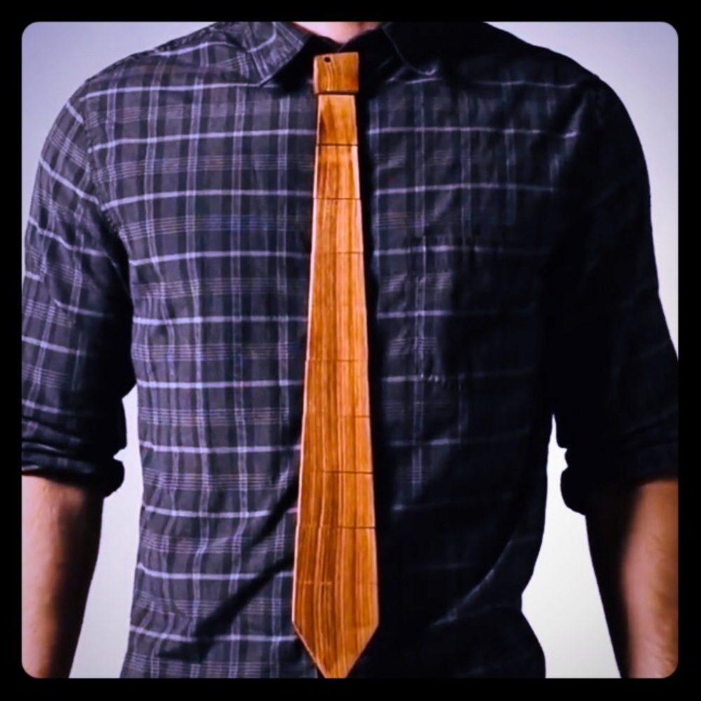 [ Wooden Neck Tie ]